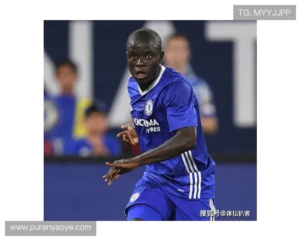 哈维西蒙斯的崛起与未来展望:年轻天才如何改变足球格局